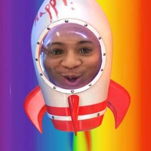 Meet your Posher, Zay